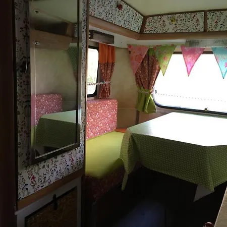 Caravane Vintage Ecommoy